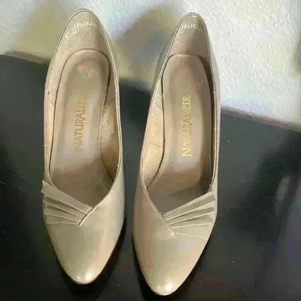 Naturalizer heel
